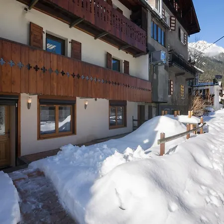 Sleeps 4 Apartament *